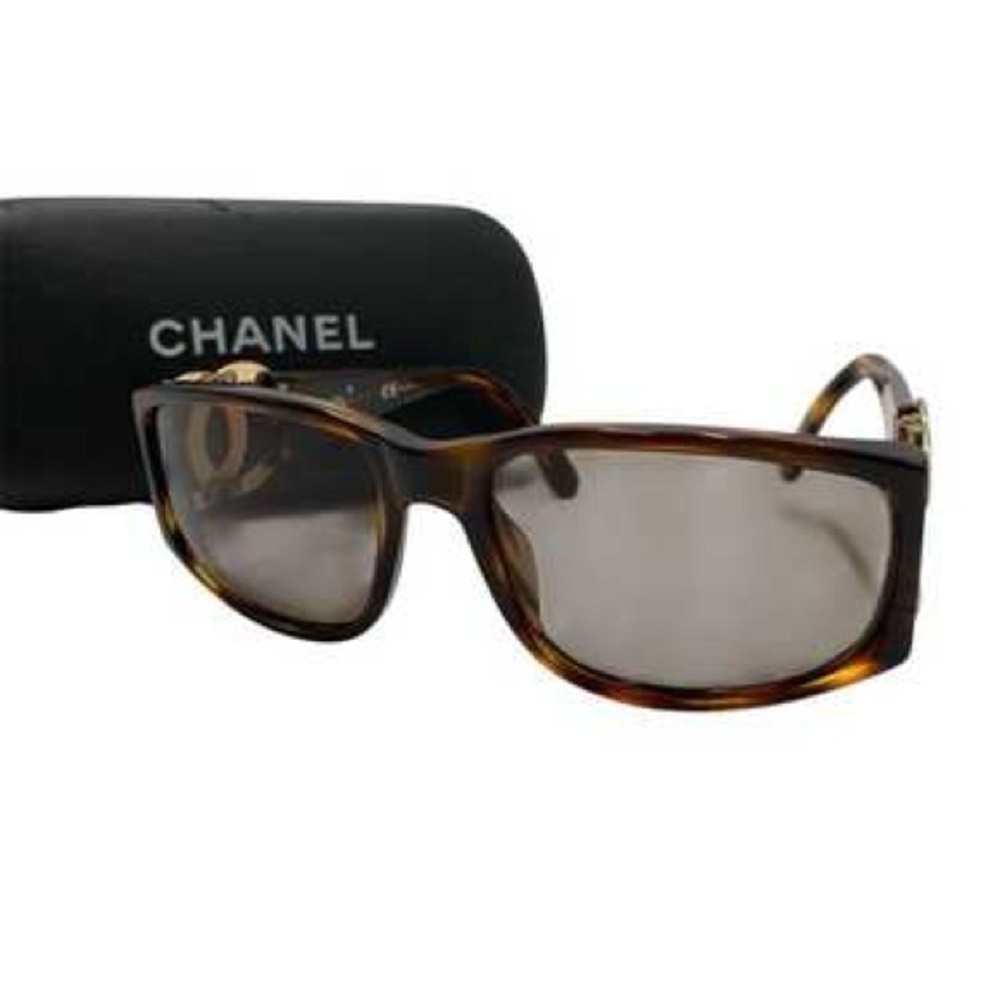 CHANEL Tortoise Shell Sunglasses